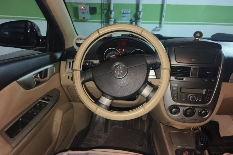 Used Buick Excelle 2013 1.5L Manual Classic Model Steering Wheel