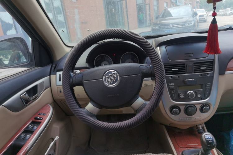 Used Buick Excelle 2013 1.5L Manual Luxury Model Steering Wheel