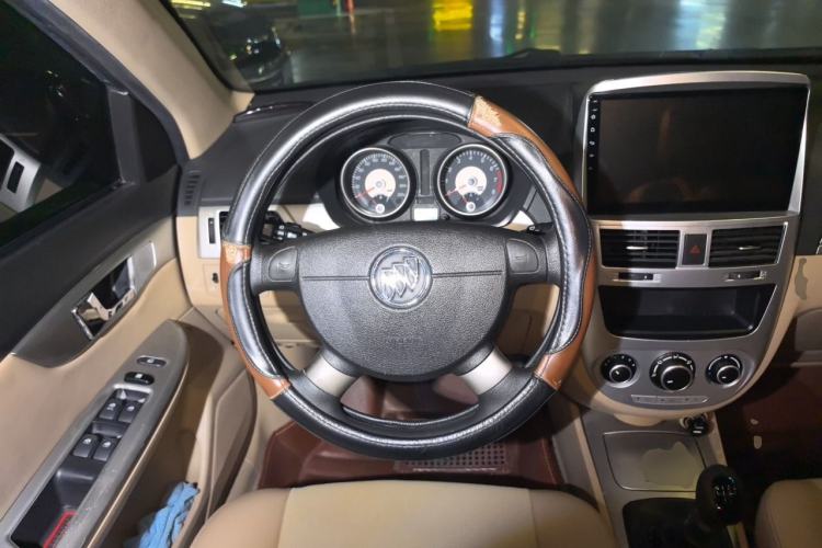 Used Buick Excelle 2013 1.5L Manual Classic Model Steering Wheel
