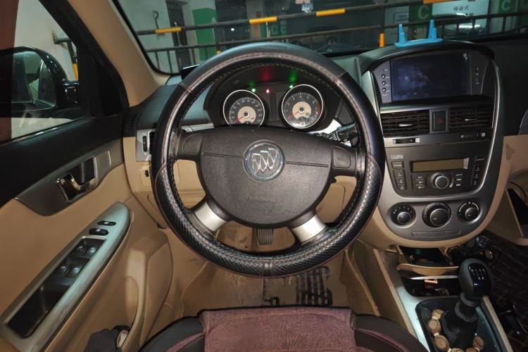 Used Buick Excelle 2013 1.5L Manual Classic Model Steering Wheel
