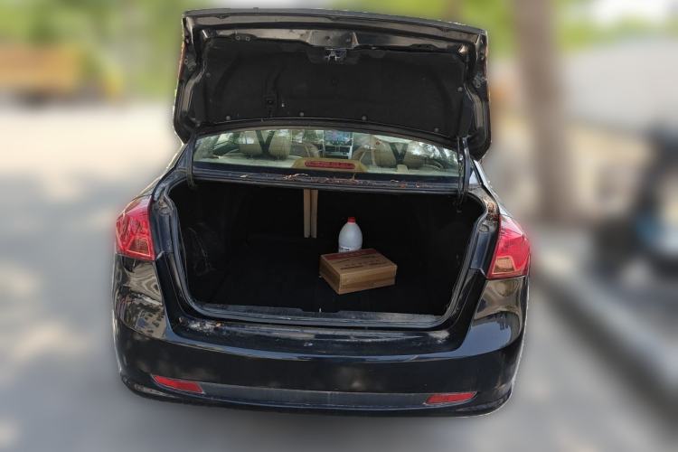 Used Buick Excelle 2013 1.5L Automatic Classic Model Trunk