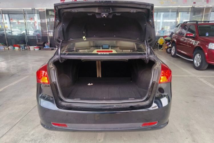 Used Buick Excelle 2013 1.5L Automatic Classic Model Trunk