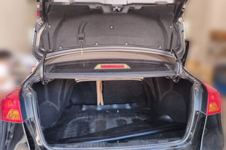 Used Buick Excelle 2013 1.5L Automatic Classic Model Trunk