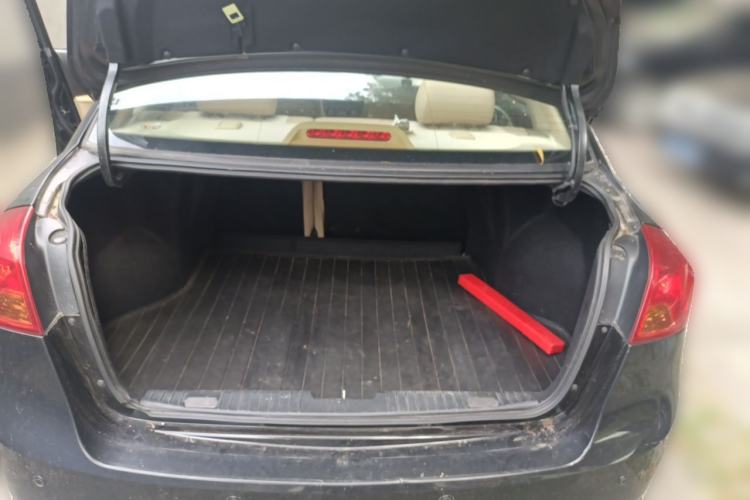 Used Buick Excelle 2013 1.5L Automatic Classic Model Trunk