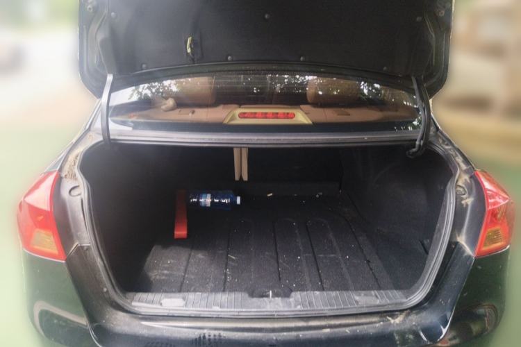 Used Buick Excelle 2013 1.5L Manual Classic Model Trunk