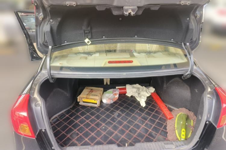 Used Buick Excelle 2013 1.5L Manual Classic Model Trunk