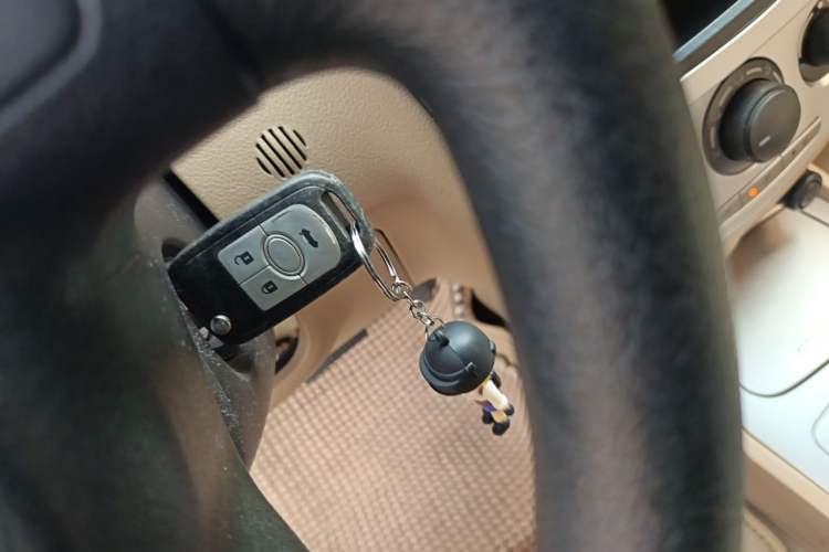 Used Buick Excelle 2013 1.5L Automatic Classic Model Vehicle Key