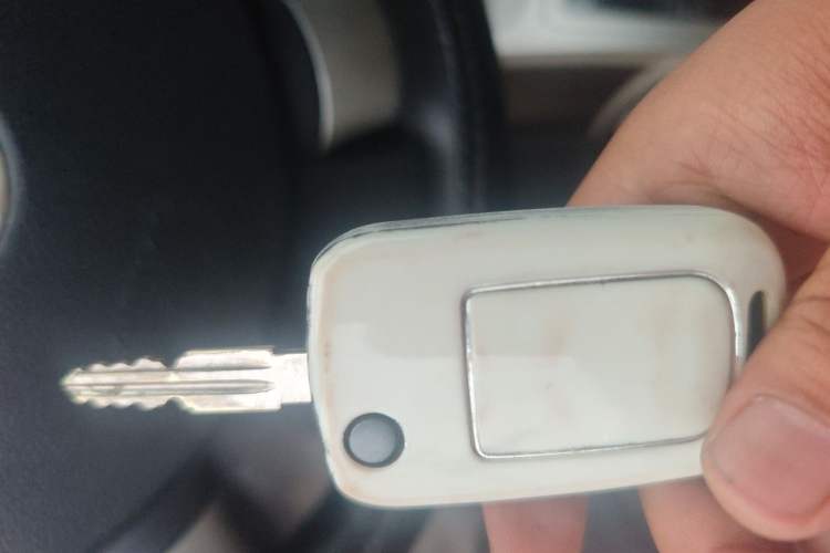 Used Buick Excelle 2013 1.5L Automatic Classic Model Vehicle Key