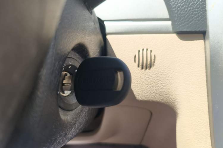 Used Buick Excelle 2013 1.5L Automatic Classic Model Vehicle Key