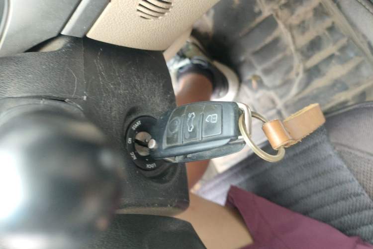Used Buick Excelle 2013 1.5L Manual Classic Model Vehicle Key