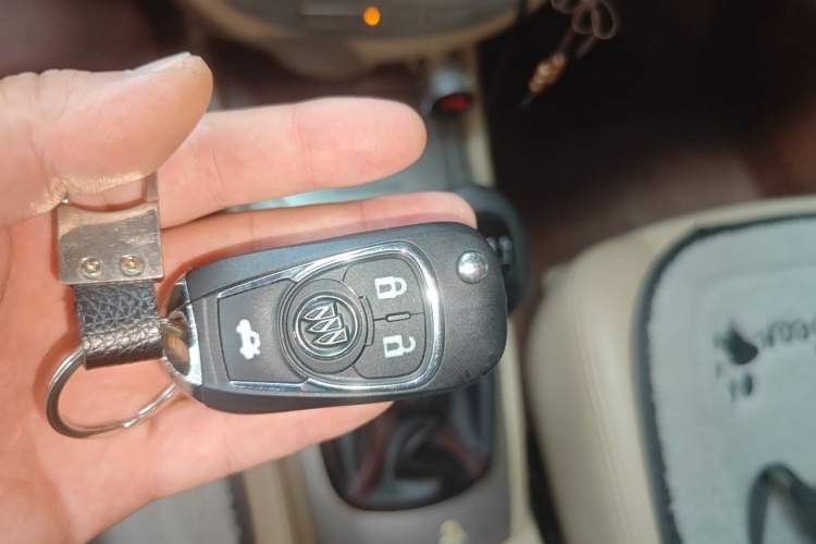Used Buick Excelle 2013 1.5L Manual Classic Model Vehicle Key