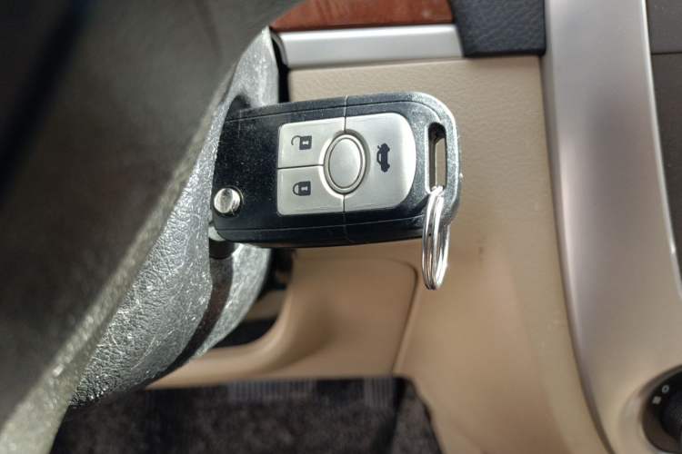Used Buick Excelle 2013 1.5L Automatic Luxury Model Vehicle Key