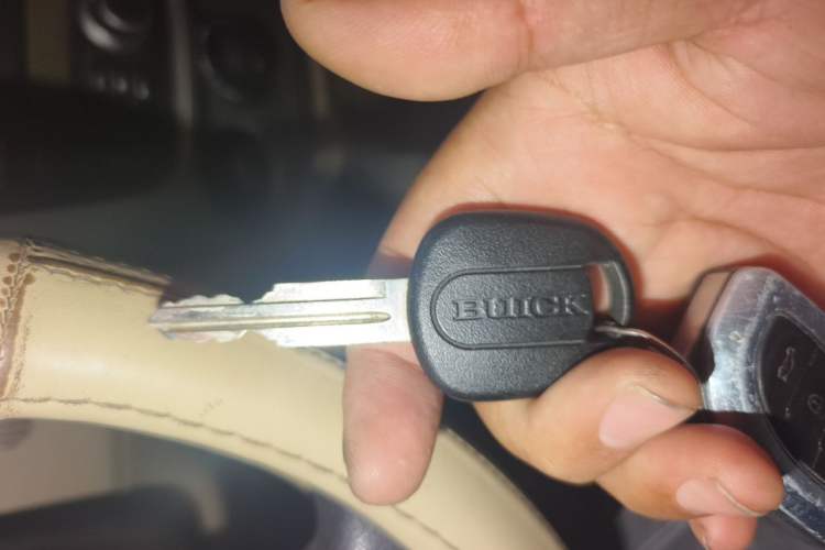 Used Buick Excelle 2013 1.5L Manual Classic Model Vehicle Key