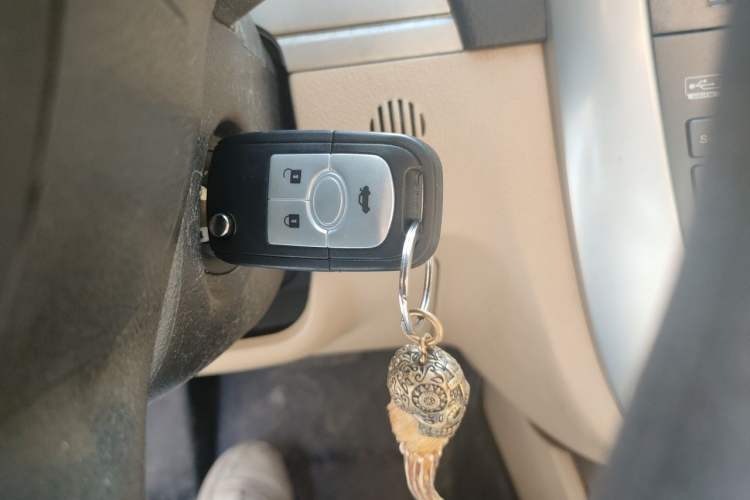 Used Buick Excelle 2013 1.5L Automatic Classic Model Vehicle Key