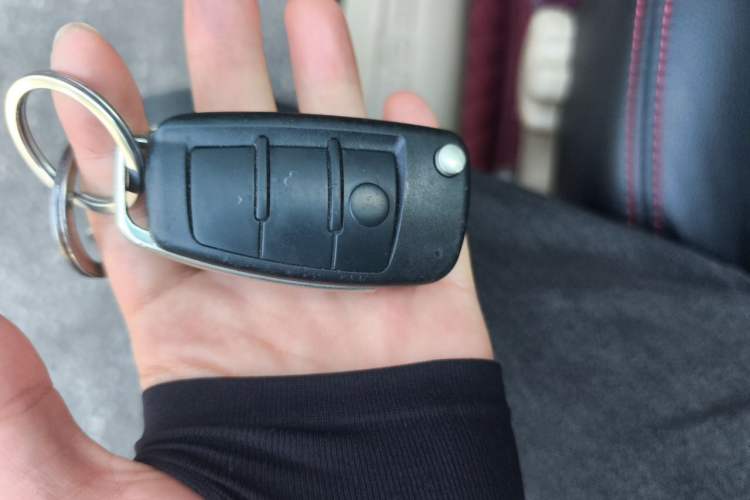 Used Buick Excelle 2013 1.5L Manual Classic Model Vehicle Key