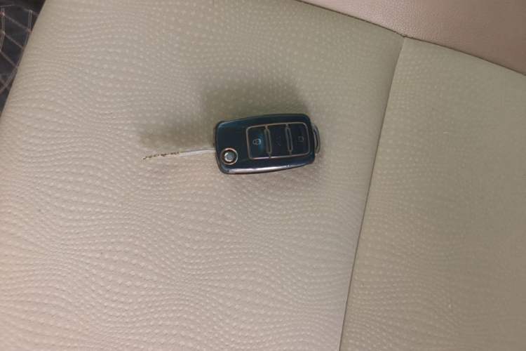 Used Buick Excelle 2013 1.5L Manual Classic Model Vehicle Key
