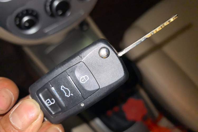 Used Buick Excelle 2013 1.5L Manual Classic Model Vehicle Key