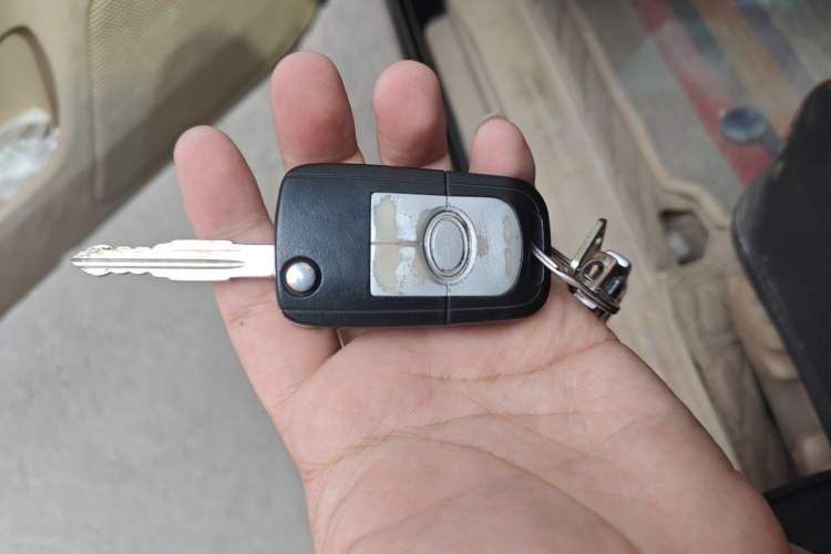 Used Buick Excelle 2013 1.5L Manual Classic Model Vehicle Key