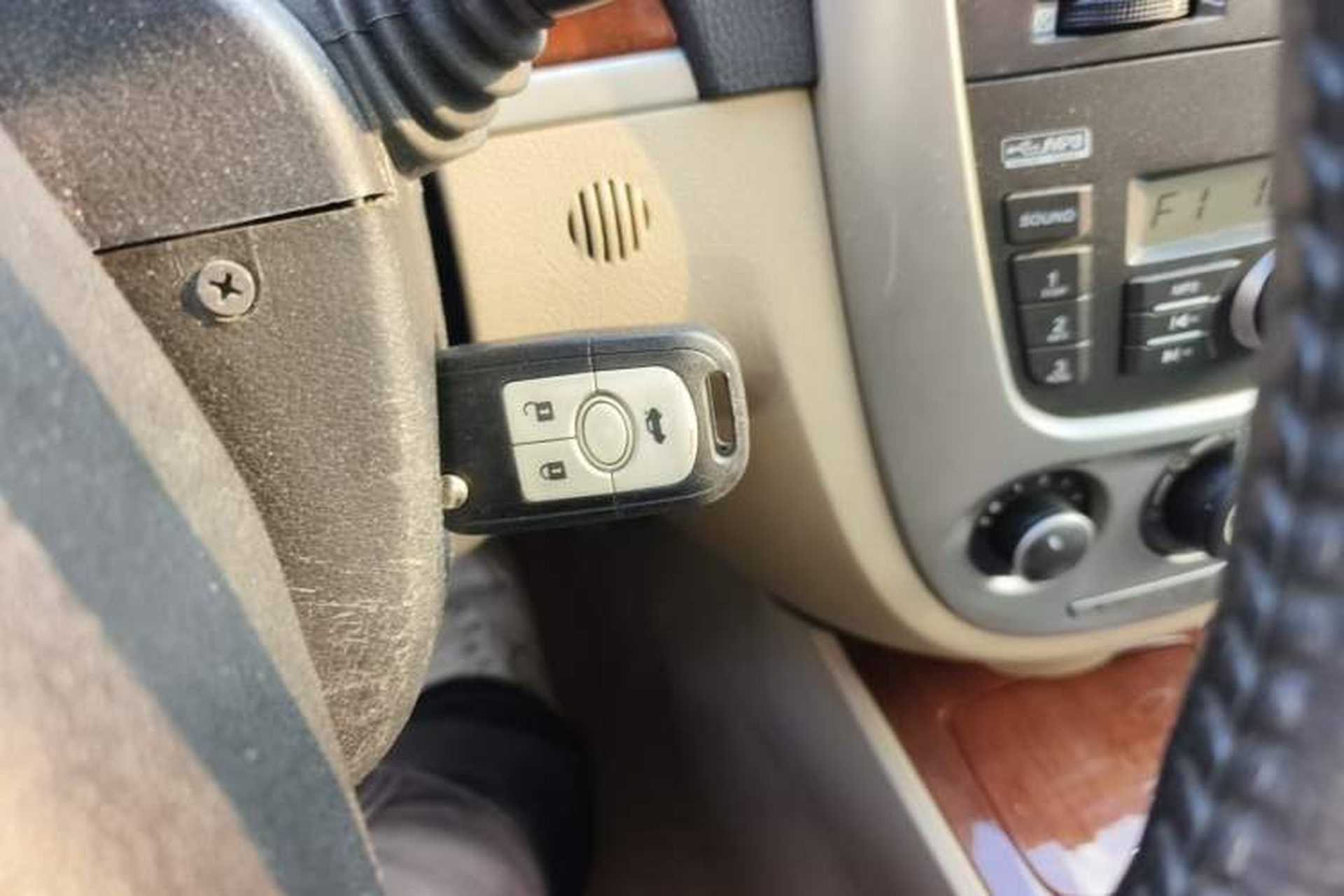 Used Buick Excelle 2013 1.5L Automatic Luxury Model Vehicle Key
