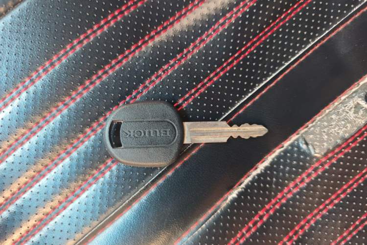 Used Buick Excelle 2013 1.5L Automatic Classic Model Vehicle Key