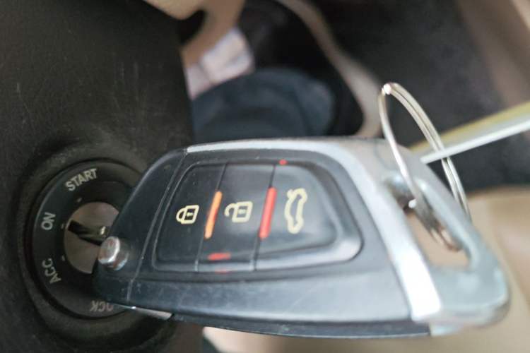 Used Buick Excelle 2013 1.5L Manual Classic Model Vehicle Key