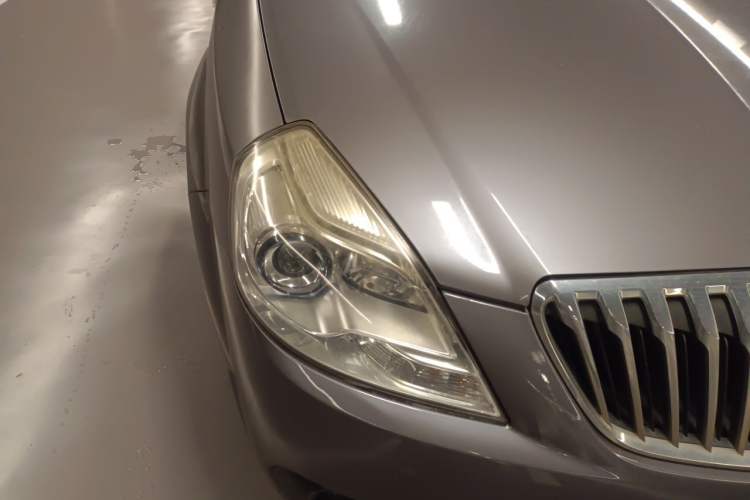 Used Buick Excelle 2013 1.5L Automatic Classic Model Right Front Headlight
