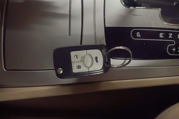 Used Buick Excelle 2013 1.5L Automatic Classic Model Vehicle Key