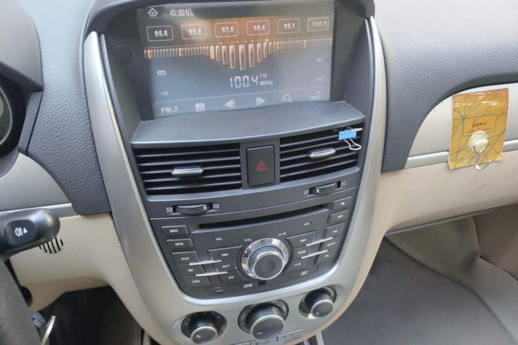 Used Buick Excelle 2013 1.5L Automatic Classic Model Audio And AC Panel