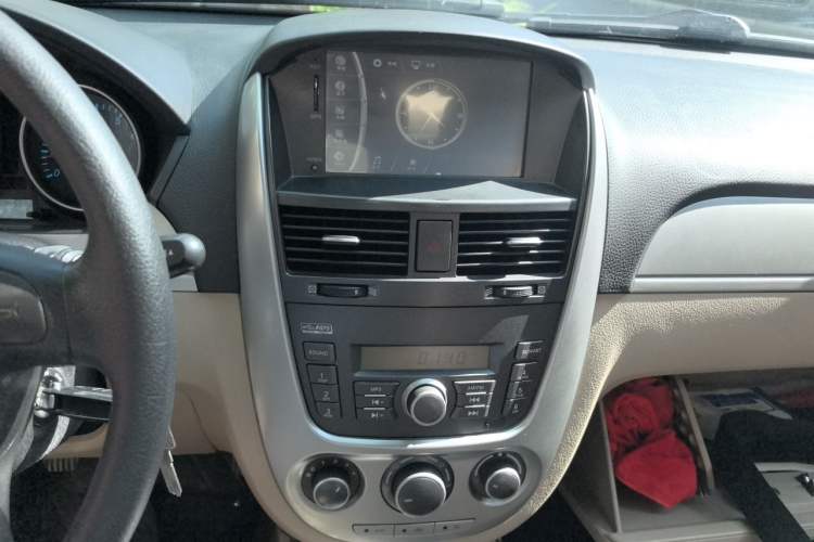 Used Buick Excelle 2013 1.5L Manual Classic Model Audio And AC Panel