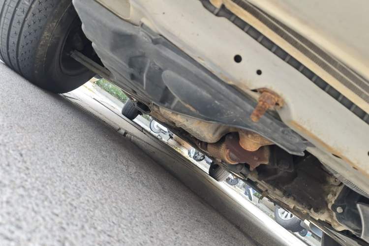 Used Buick Excelle 2013 1.5L Automatic Classic Model Chassis Front Right