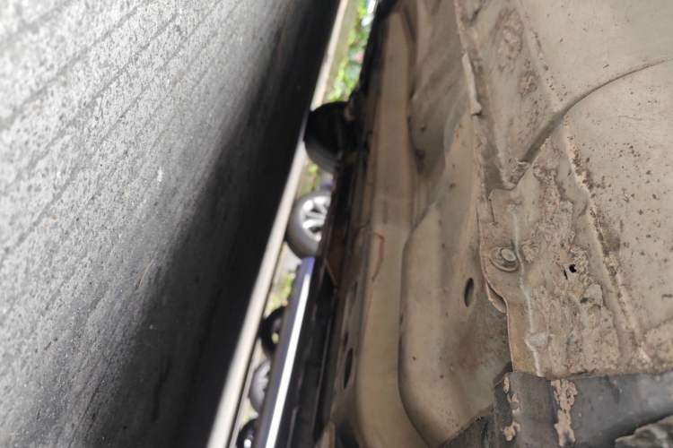 Used Buick Excelle 2013 1.5L Automatic Classic Model Chassis Front Right
