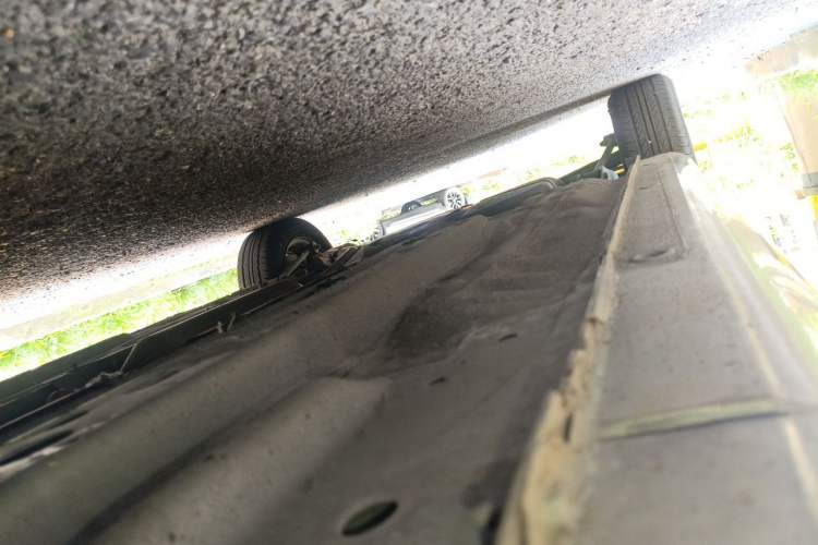 Used Buick Excelle 2013 1.5L Automatic Classic Model Chassis Front Right