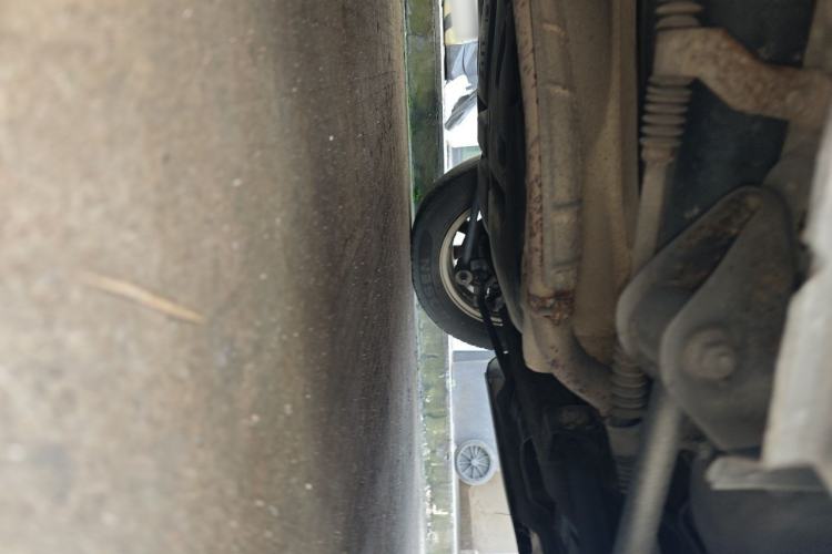 Used Buick Excelle 2013 1.5L Manual Classic Model Chassis Rear Left