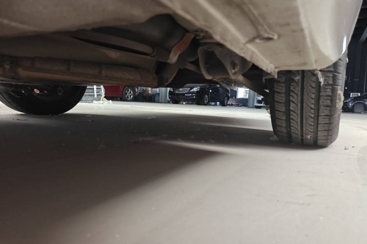 Used Buick Excelle 2013 1.5L Manual Classic Model Chassis Rear Left