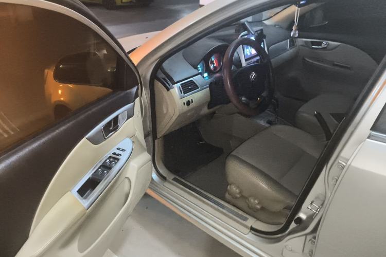 Used Buick Excelle 2013 1.5L Automatic Classic Model Driver Seat