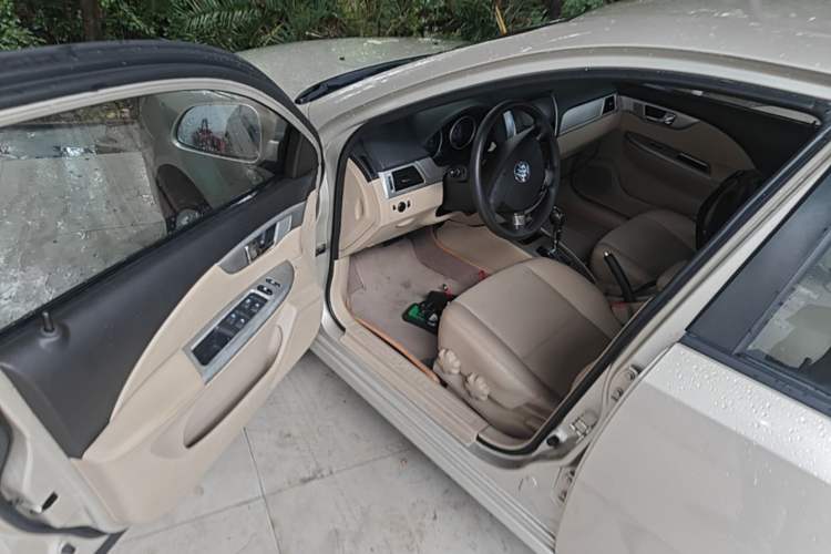 Used Buick Excelle 2013 1.5L Automatic Classic Model Driver Seat