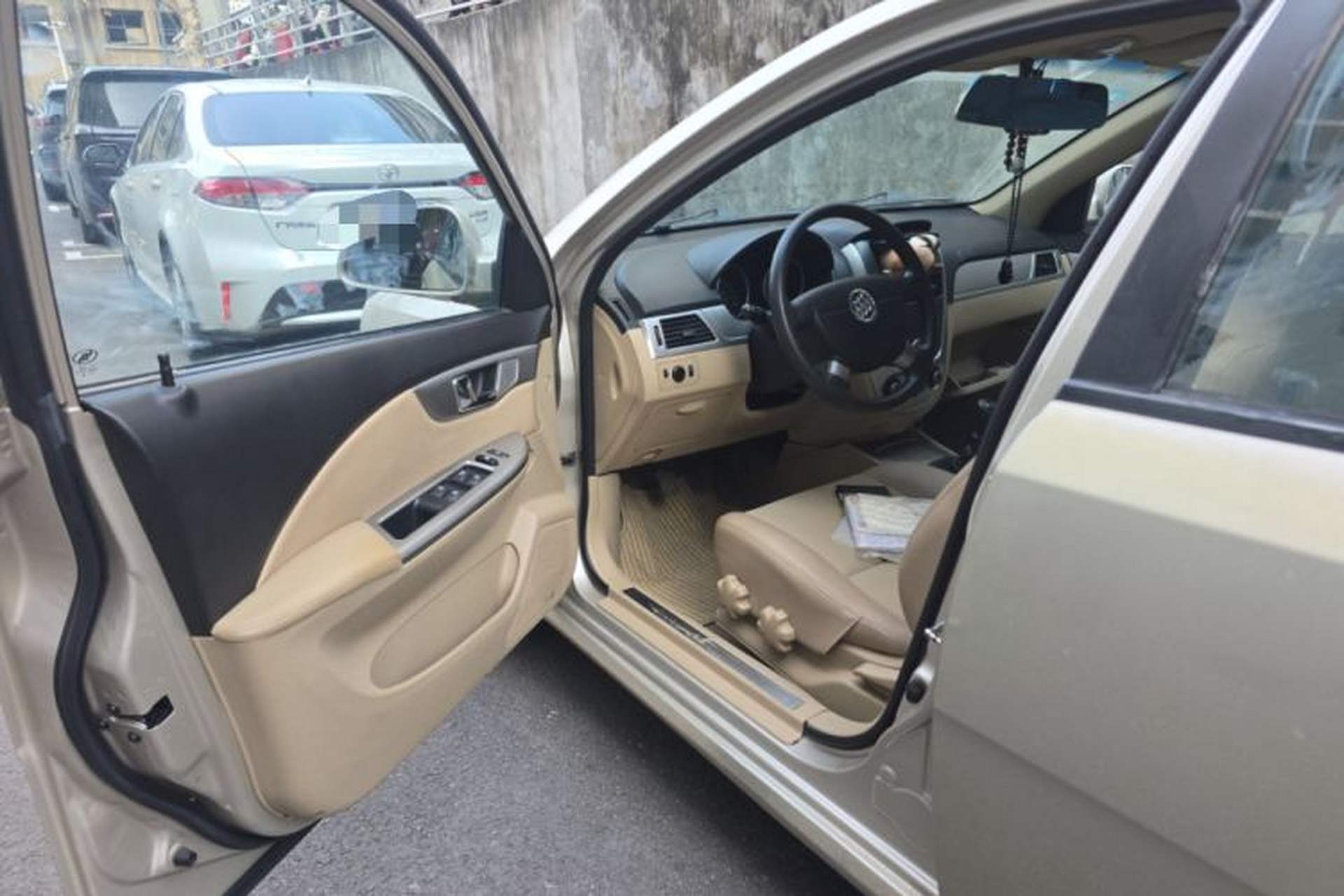 Used Buick Excelle 2013 1.5L Manual Classic Model Driver Seat
