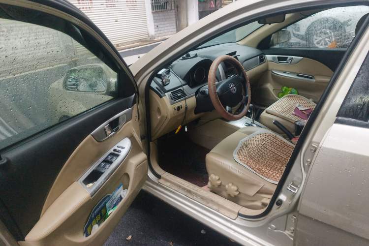 Used Buick Excelle 2013 1.5L Automatic Classic Model Driver Seat