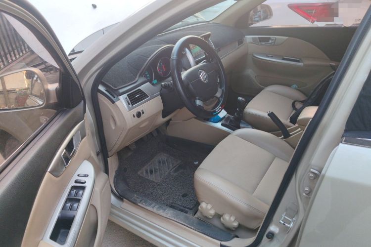 Used Buick Excelle 2013 1.5L Manual Classic Model Driver Seat
