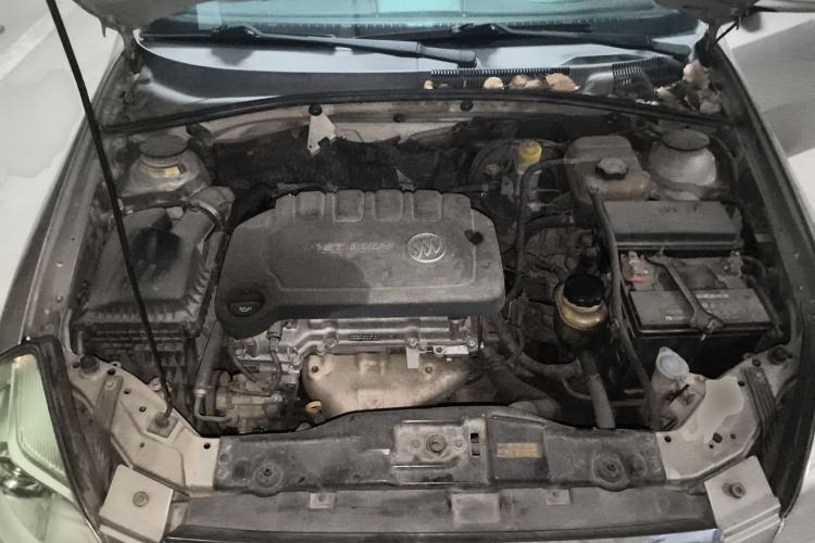 Used Buick Excelle 2013 1.5L Automatic Classic Model Engine Bay