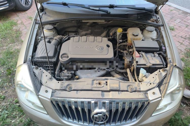 Used Buick Excelle 2013 1.5L Automatic Classic Model Engine Bay