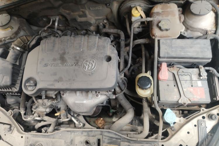 Used Buick Excelle 2013 1.5L Manual Luxury Model Engine Bay