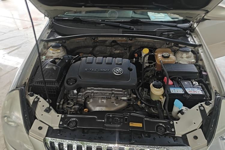Used Buick Excelle 2013 1.5L Automatic Classic Model Engine Bay