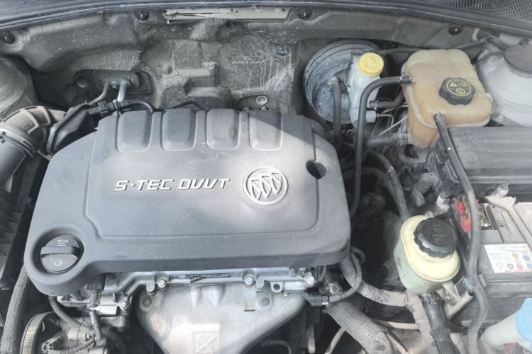 Used Buick Excelle 2013 1.5L Manual Classic Model Engine Bay