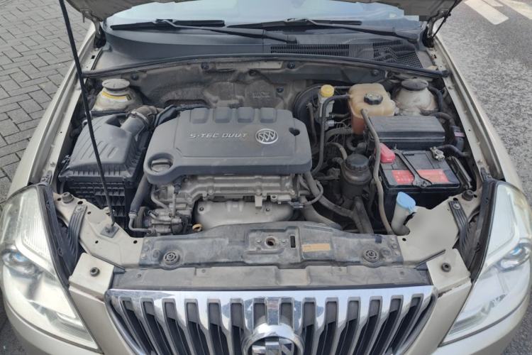 Used Buick Excelle 2013 1.5L Manual Classic Model Engine Bay
