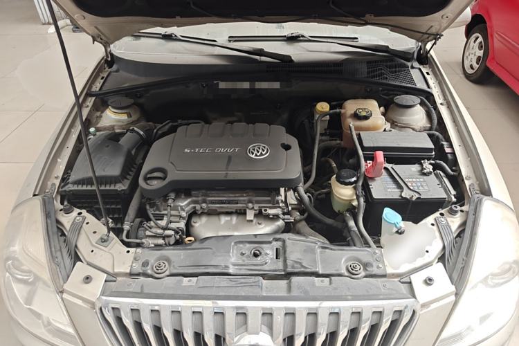 Used Buick Excelle 2013 1.5L Manual Classic Model Engine Bay