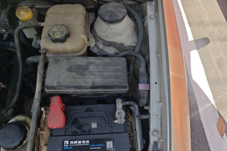 Used Buick Excelle 2013 1.5L Manual Classic Model Engine Bay Left