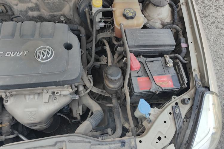 Used Buick Excelle 2013 1.5L Manual Classic Model Engine Bay Left