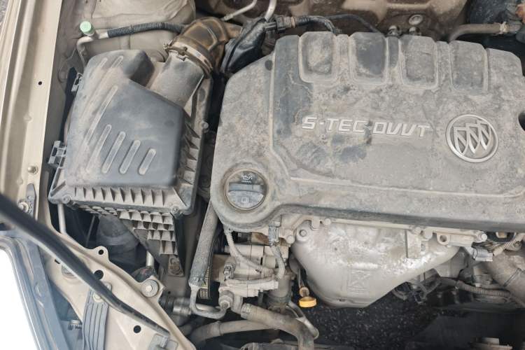 Used Buick Excelle 2013 1.5L Automatic Luxury Model Engine Bay Right