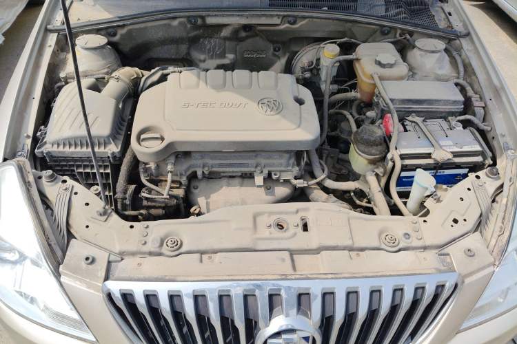 Used Buick Excelle 2013 1.5L Automatic Classic Model Engine Bay